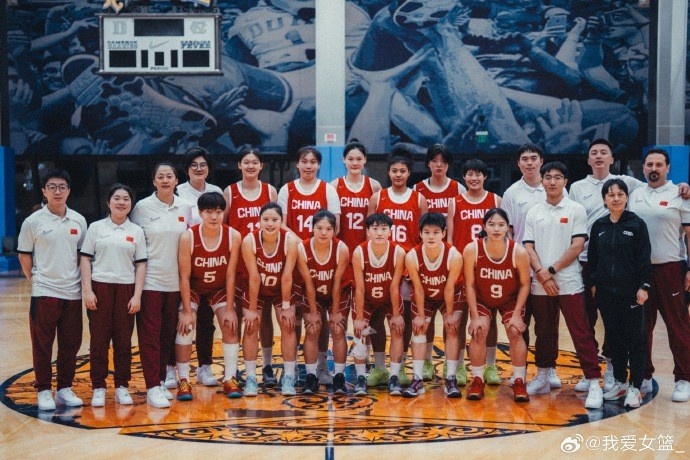 中国U17女篮小个阵容破墨西哥 五位置全能处理球 中国U17女篮小个阵容破墨西哥 五位置全能处理球