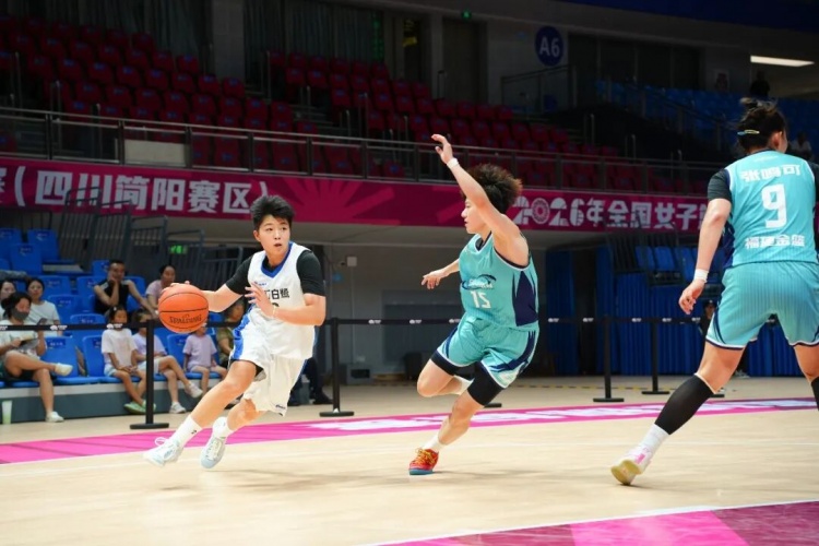 厦门银行83-58终结福建金篮 廖丽华郑馨茹双20+合砍58分
