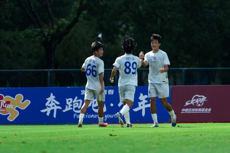 U20中青赛补赛申花3-1新鹏城 张煜黄毅豪破门对手送乌龙 U20中青赛补赛申花3-1新鹏城 张煜黄毅豪破门对手送乌龙