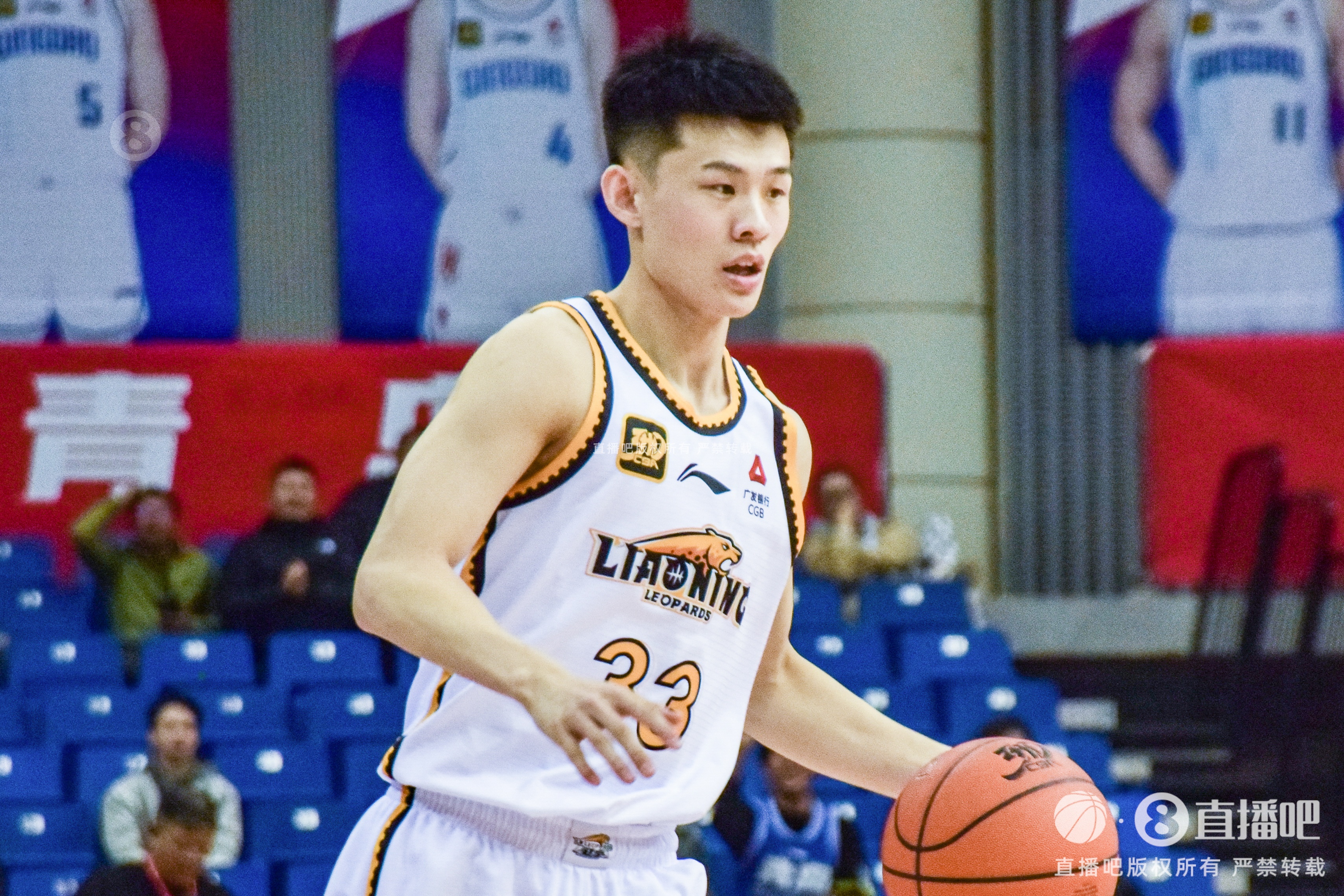 鲁媒: 作为土生土长的山东人 回家打球也是王岚嵚一直以来的心愿 鲁媒: 作为土生土长的山东人 回家打球也是王岚嵚一直以来的心愿